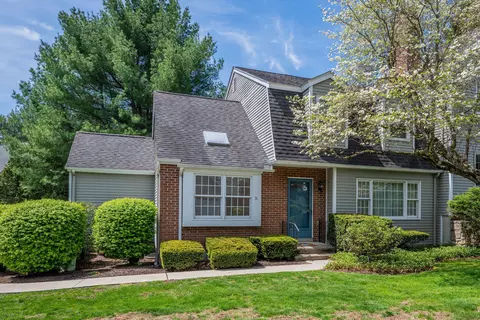 31 Woodbury Hl #31, Woodbury, CT 06798