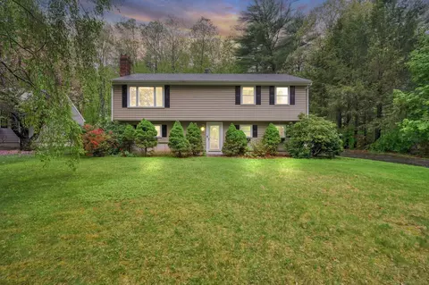 6 Butternut Dr, Unionville, CT 06085