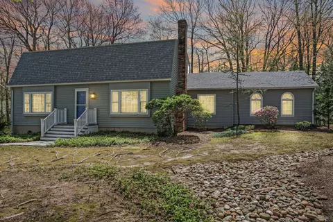 7 Partridge Ln, Burlington, CT 06013
