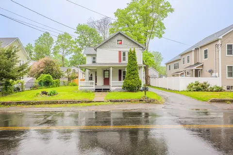 68 Grove St, New Milford, CT 06776