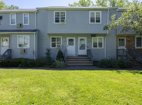 14 Scuppo Rd #G6, Danbury, CT 06811