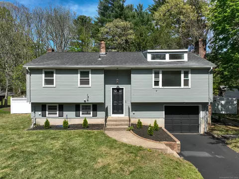 11 Quarry Ln, Meriden, CT 06451