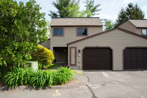 22 Maple Ln #22, Avon, CT 06001