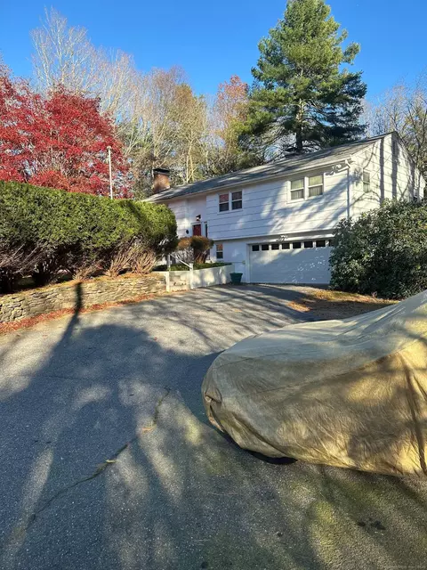 330 Boston Post Rd, East Lyme, CT 06333
