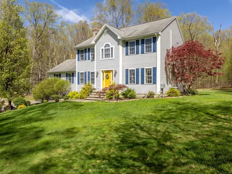 88 Mallory Rd, Roxbury, CT 06783