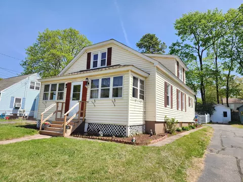 61 Hawthorne St, Manchester, CT 06042