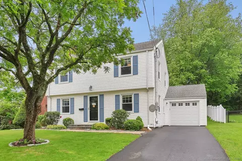 404 Brimfield Rd, Wethersfield, CT 06109