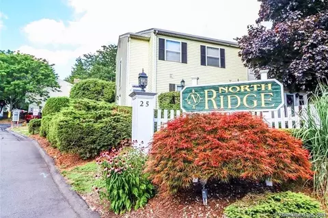 25 Padanaram Rd #13, Danbury, CT 06811