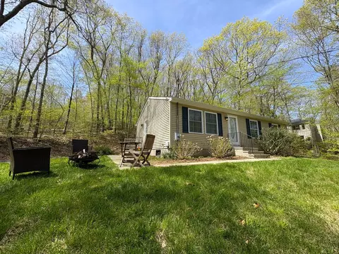 161 Old New London Rd, Salem, CT 06420