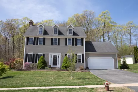 76 Tarragon Dr, East Hampton, CT 06424
