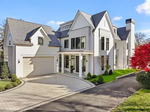 48 Lexington Ave, Greenwich, CT 06830