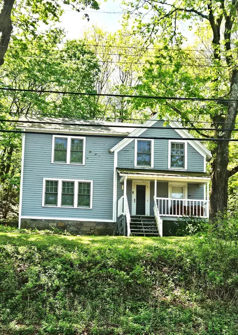 243 Bridge St, Groton, CT 06340
