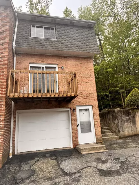 109 Bucks Hill Rd #12, Waterbury, CT 06704