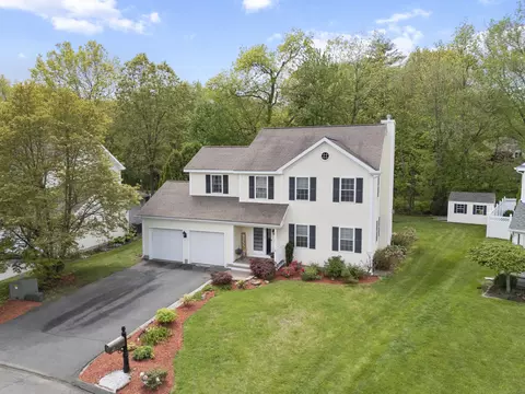 9 Baldwin Dr, Farmington, CT 06032