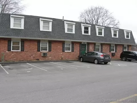 362 Colonial Ave #8A, Waterbury, CT 06704