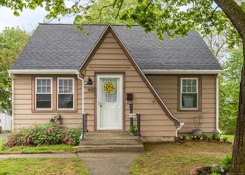 165 Carver St, Waterbury, CT 06708