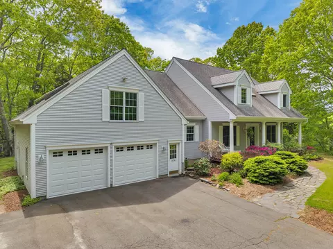 1414 Essex Rd, Westbrook, CT 06498