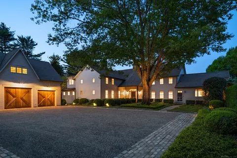 945 Oenoke Rdg, New Canaan, CT 06840