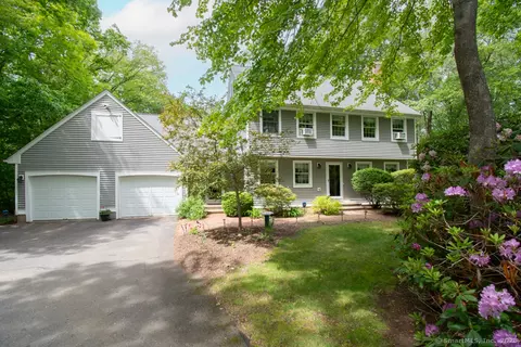 56 Grayville Rd, Amston, CT 06231