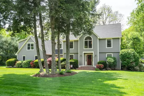 1 Nilas Way, Simsbury, CT 06070
