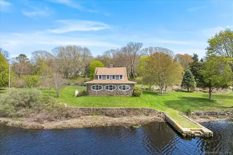 28 Palmer Neck Rd, Pawcatuck, CT 06379