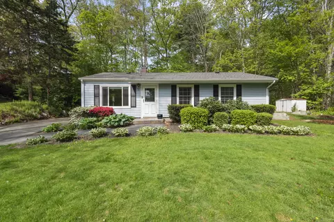 451 Cow Hill Rd, Mystic, CT 06355