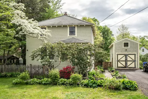 136 Naubuc Ave, East Hartford, CT 06118