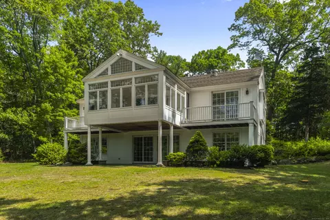 157 Pine Lake Rd, Westbrook, CT 06498