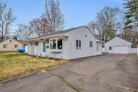 28 Rosemont Dr, Plainville, CT 06062