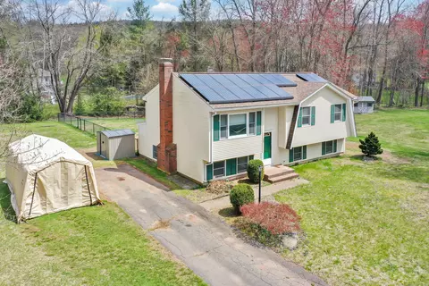 29 Blueberry Cir, Ellington, CT 06029