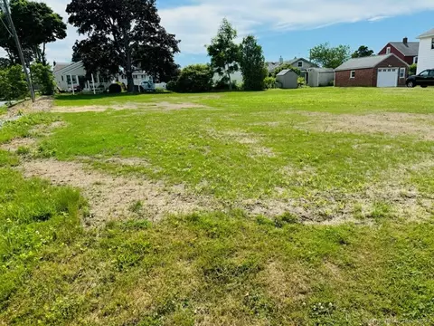 15 Griswold Rd, East Lyme, CT 06357 photo 3