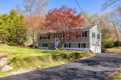 8 Tyrell Dr, Wolcott, CT 06716