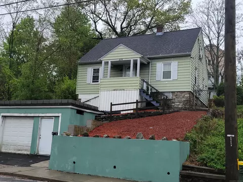 376 Congress Ave, Waterbury, CT 06708