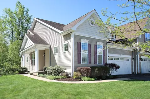 23 Hickory Dr #23, Prospect, CT 06712