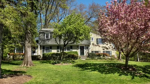 108 Colony Rd, Darien, CT 06820
