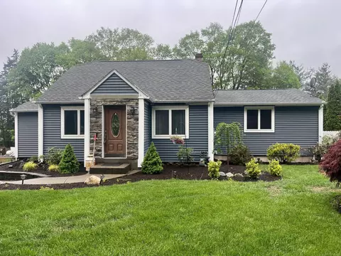 141 Buckland St, Plantsville, CT 06479