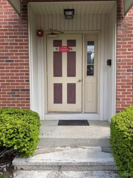 96 Belair Dr #96, New Milford, CT 06776