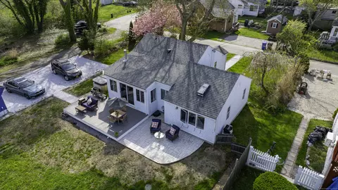 3 Clark Ave, Old Saybrook, CT 06475