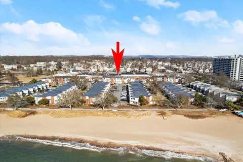 242 West Walk #242, West Haven, CT 06516