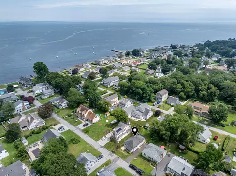24 Sea Crest Ave, East Lyme, CT 06357