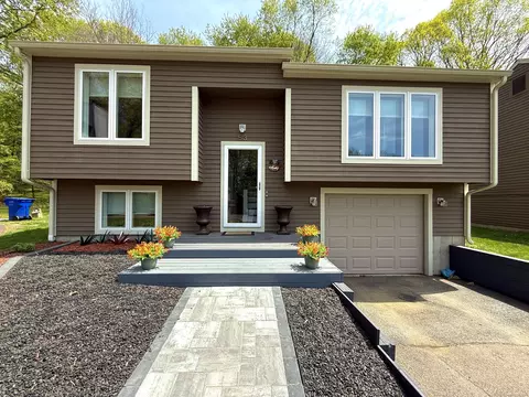 53 Woodland Ct #11, Meriden, CT 06450
