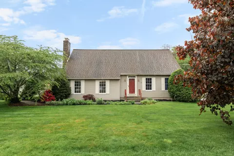 362 Pleasant St, Southington, CT 06489