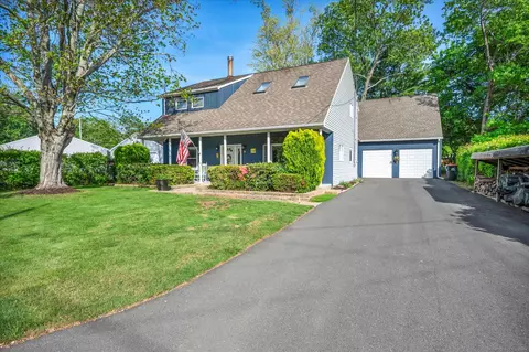 9 Cheryl Ave, Wallingford, CT 06492