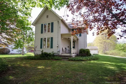 52 Pasco Hill Rd, Cromwell, CT 06416