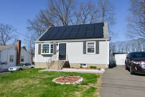 61 Kenyon Cir, New Britain, CT 06053
