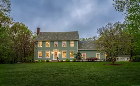 151 Woodhenge Dr, Tolland, CT 06084
