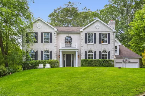 681 Old Stamford Rd, New Canaan, CT 06840