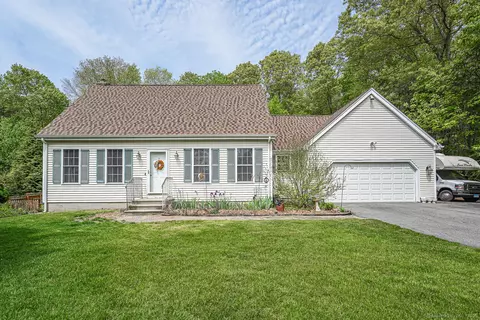 13 Ross Hill Rd, Lisbon, CT 06351
