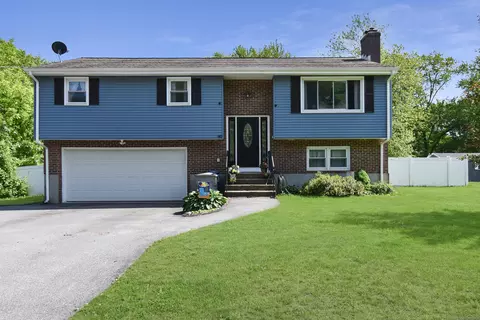 90 Redwood Dr, Bristol, CT 06010