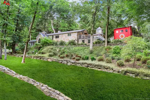 198 Steep Hill Rd, Weston, CT 06883